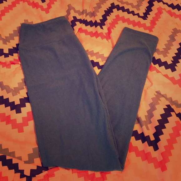 LuLaRoe Pants - Solid Lularoe leggings!